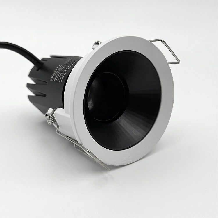 Skarlat RFL76086 7W WH+BK 4000K