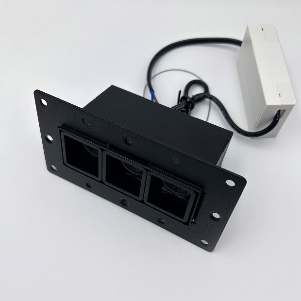 Skarlat RSL74145 3×2W BK 4000K