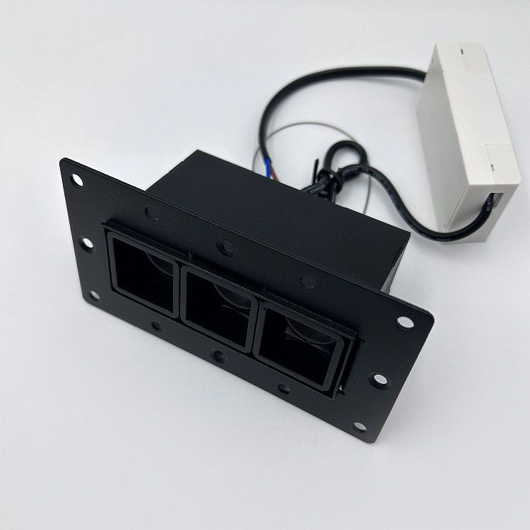 Skarlat RSL74145 3×2W BK 4000K