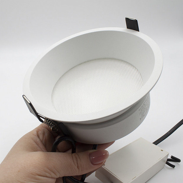 Skarlat  RDL73032 15W WH 4000K