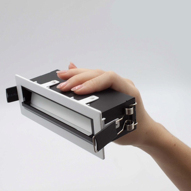 Skarlat  RSL74104 5×2W WH+BK 3000K