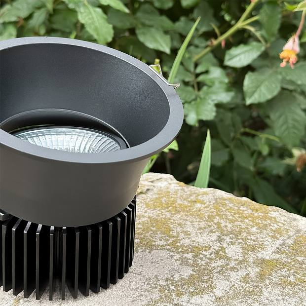 Skarlat RSL74W005-5 30W BK 4000K