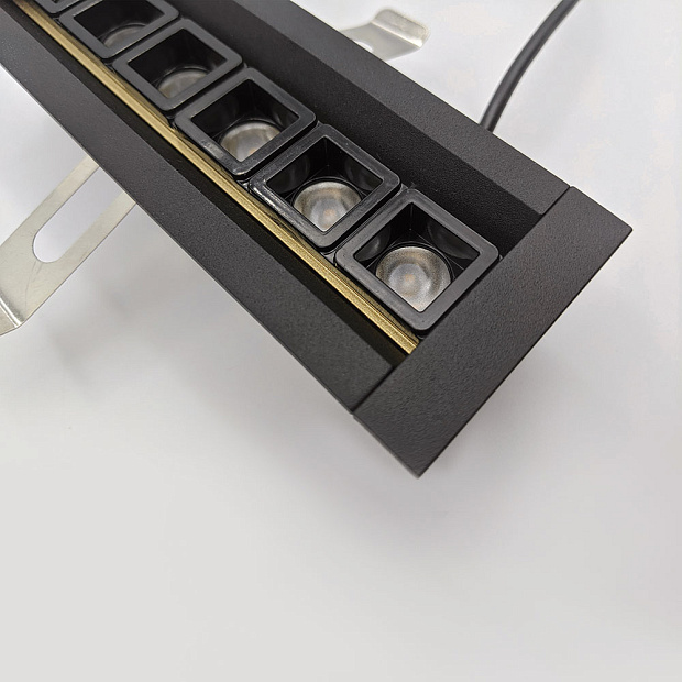 Skarlat  RSL74166 9×2W BK+GD 3000K