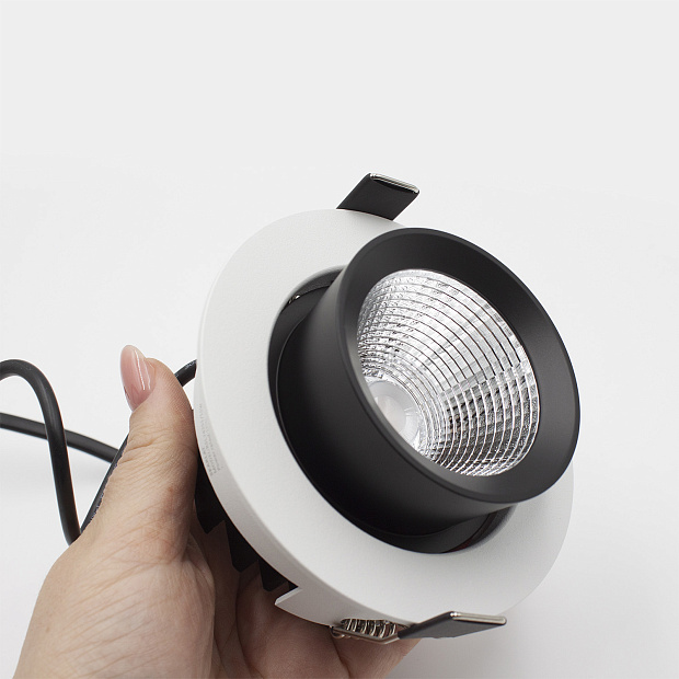 Skarlat  RSL74251 15W WH+BK 4000K