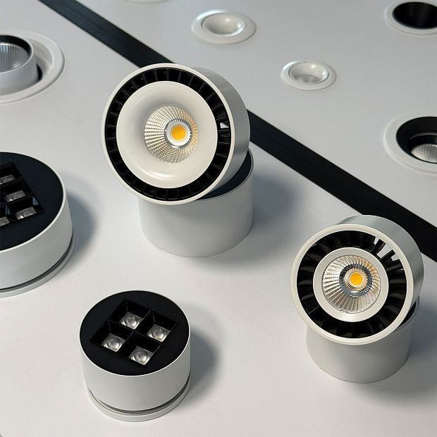 Skarlat RSLC7560 28W WH+BK 4000K